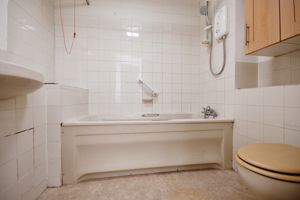 BATHROOM- click for photo gallery